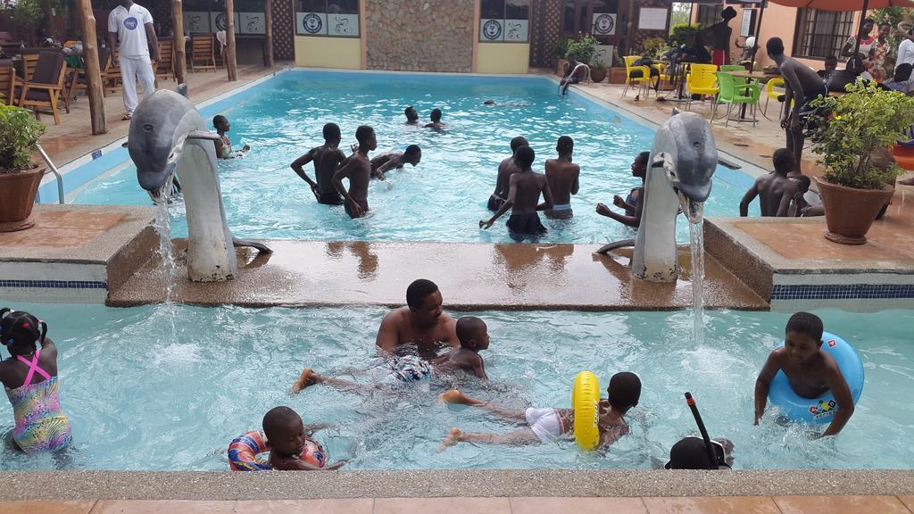 Sir Max Hotel Kumasi Exterior foto