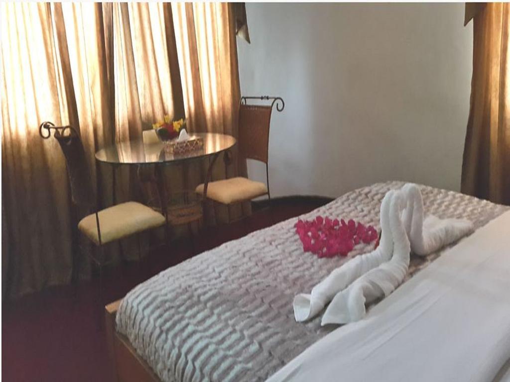 Sir Max Hotel Kumasi Habitación foto